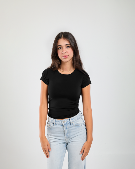 BLACK ROUND NECK SHORT SLEEVES